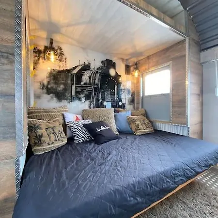 Gleis 2, Waggon Mit Ofen, Optional Mit Whirlpool Und Sauna 크로넨버그