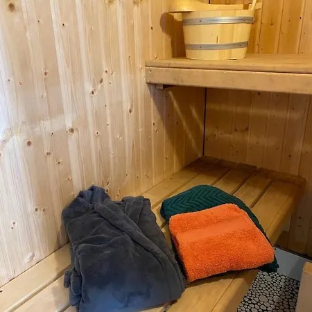 Holiday home Gleis 2, Waggon Mit Ofen, Optional Mit Whirlpool Und Sauna
